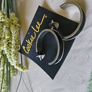 NWT Cookie Lee Black/Silver Hoop Earings